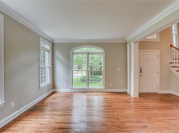 2nd image of 2321 Corrine Ct