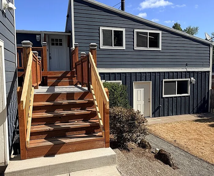 720 NE 34th Pl — Photo 30