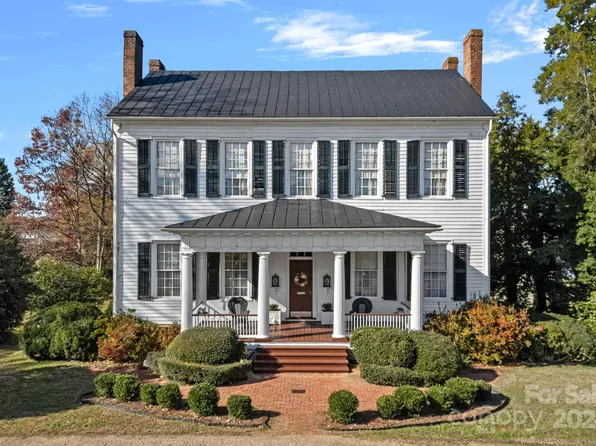 104 Leslie Loop, Mooresville, NC 28115