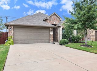 957 Lost Heather Dr, Saginaw, TX 76179