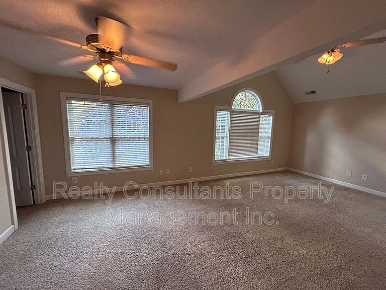 4540 Pebble Lake Dr — Photo 45