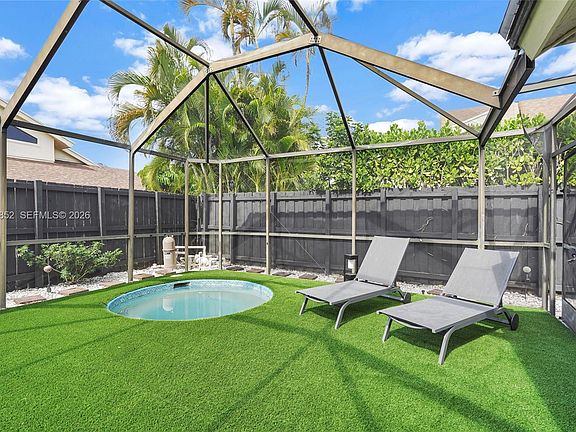 2nd image of 7635 Sierra Ter W