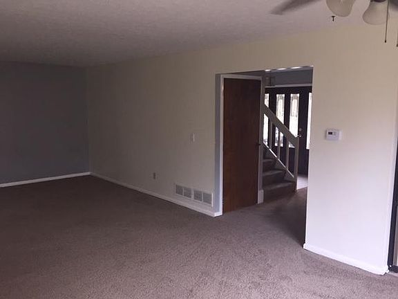3rd image of 75 Groton Dr