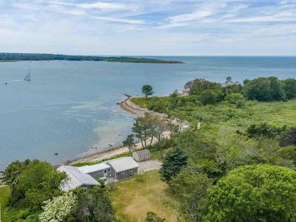 187 Penzance Road, Woods Hole, MA 02543