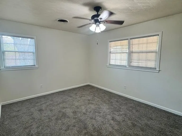 2601 Hollis Dr — Photo 14