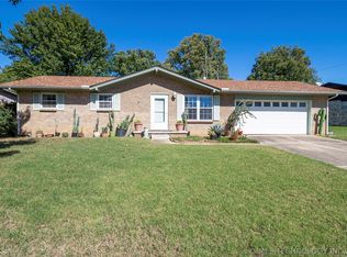 607 W Hickory Dr, Cleveland, OK 74020