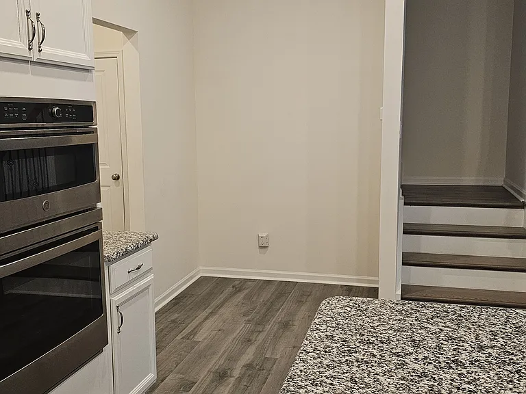 9089 Harwen Ln — Photo 30