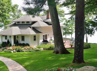 7457 Indian Garden Rd, Petoskey, MI 49770