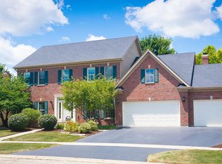 40W434 Carl Sandburg Rd, St Charles, IL 60175