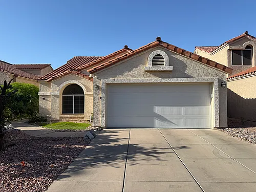 1551 W Park Ct Photo 1