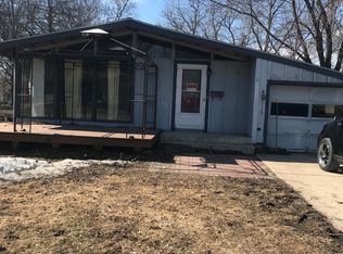 411 2nd Ave NE, Belmond, IA 50421
