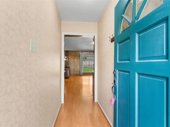 5363 Marian St, Katy, TX 77493
