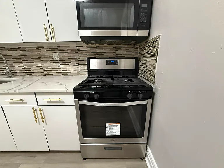 166 Harrison Ave #22E — Photo 2