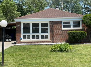 9233 S Burnside Ave, Chicago, IL 60619
