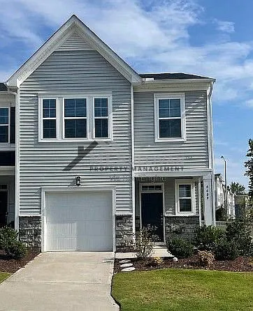 3 bed, 2.5 bath, 1754 sqft, $2,095 — Photo 1
