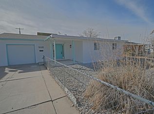 9006 Phoenix Ave NE, Albuquerque, NM 87112