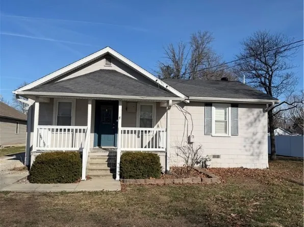 310 W Kagay Ave, Effingham, IL 62401