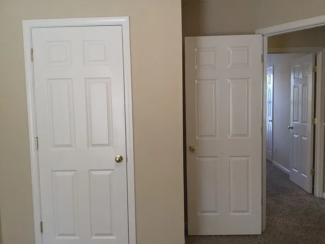 1228 Hampton Park Dr — Photo 10