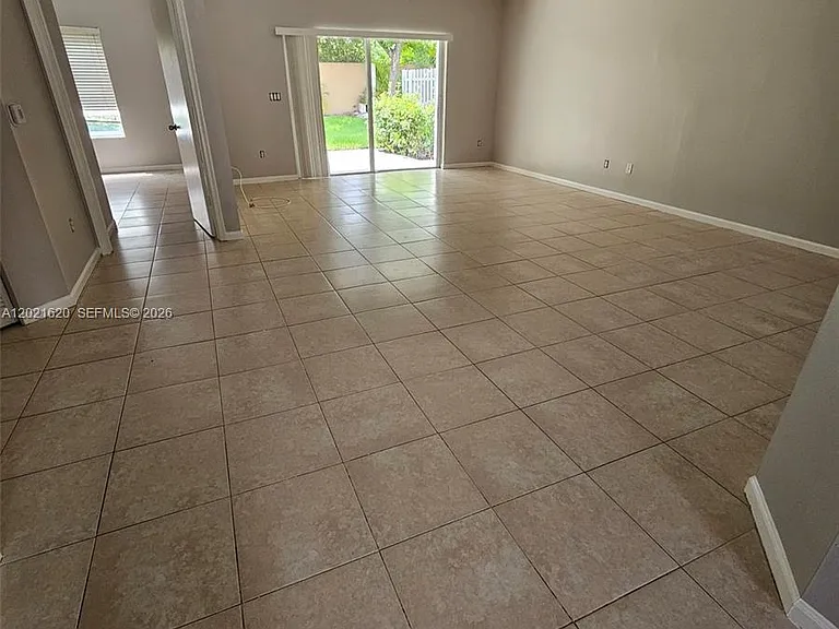 1275 SW 48th Ter #1275 — Photo 19