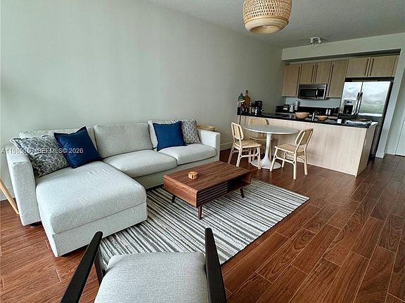 4th image of 79 SW 12th St APT 1502