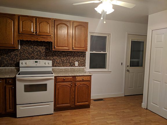 Pantry/laundry on right. 