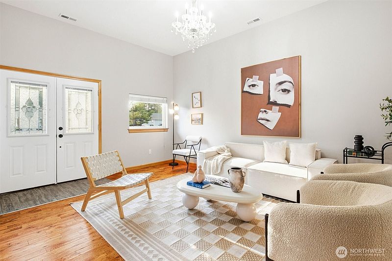4th image of 28546 20th Avenue S