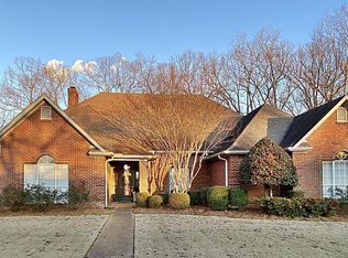 1816 Woodside Cir, Tupelo, MS 38801