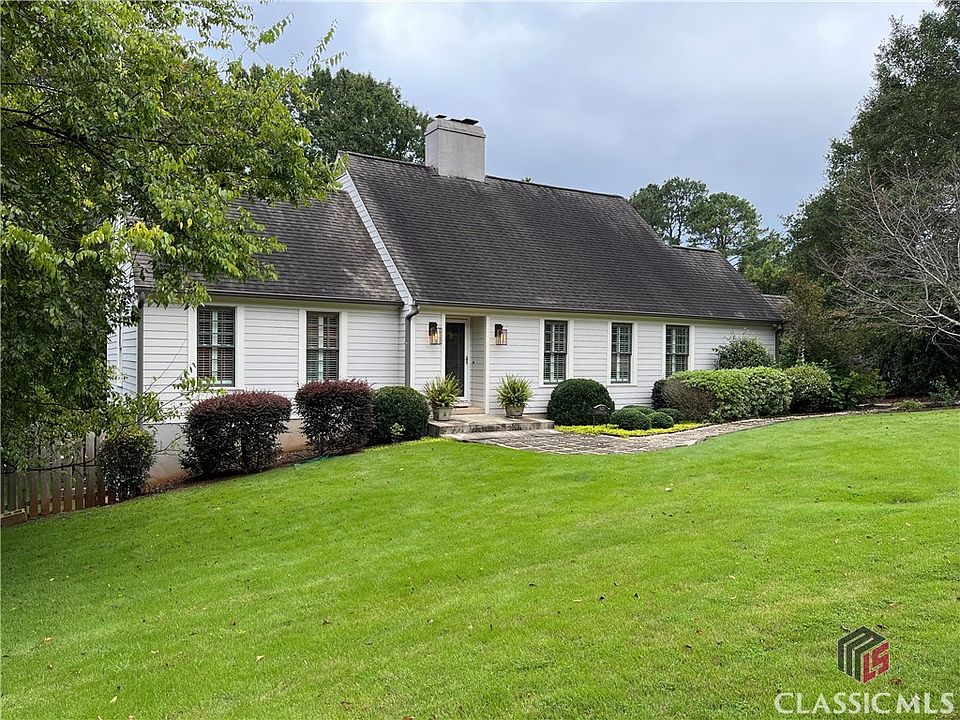 1st image of 620 Riverview Road