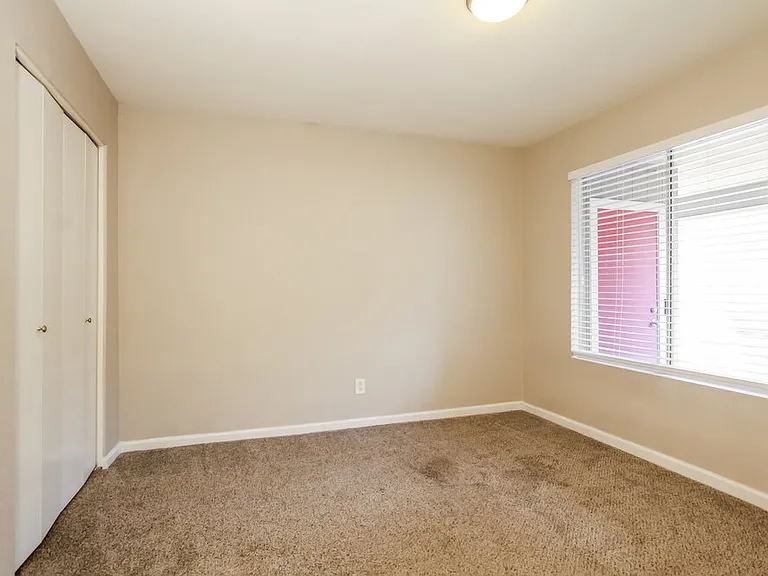 7032 S 44th St — Photo 13