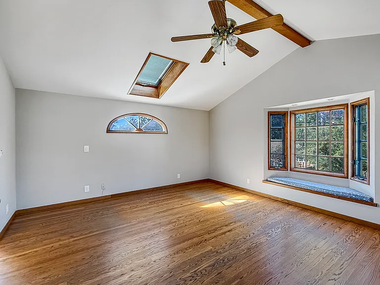Primary Bedroom - Unstaged