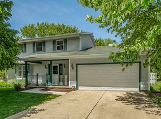 690 Lasalle Dr, Somonauk, IL 60552