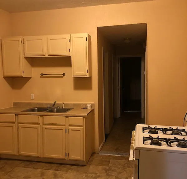4211 Hamilton St — Photo 3