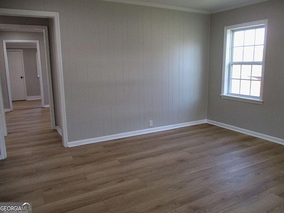 4th image of 206 Tennessee St