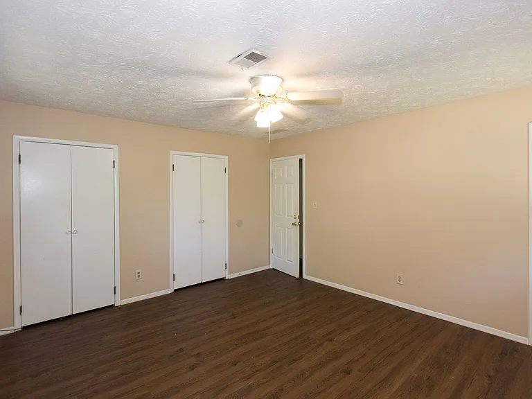 3720 Sunny Hill Dr — Photo 15