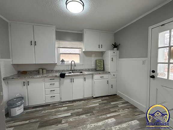 3rd image of 1725 SW Sims Ave