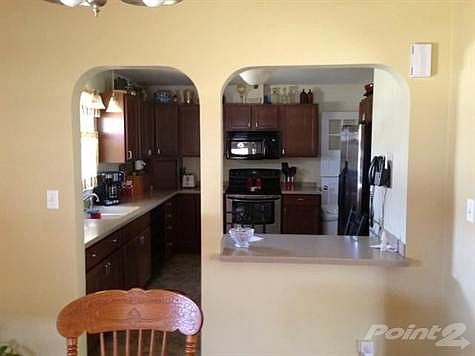 5th image of 1105 Meade St