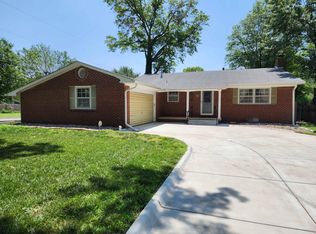 2131 S Bluff Ct, Wichita, KS 67218