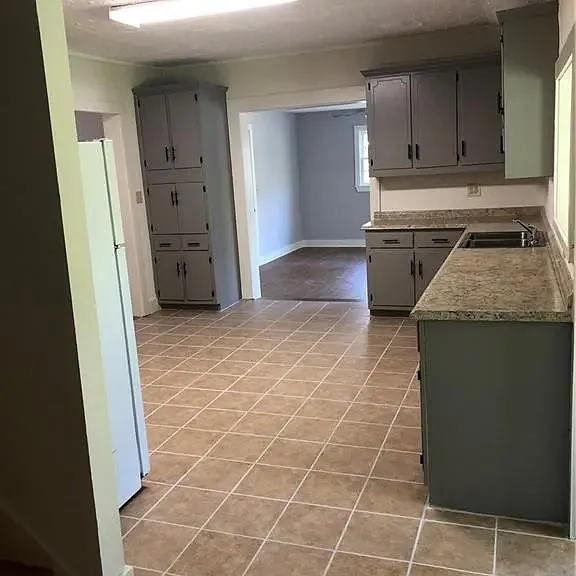 411 Mill St — Photo 7