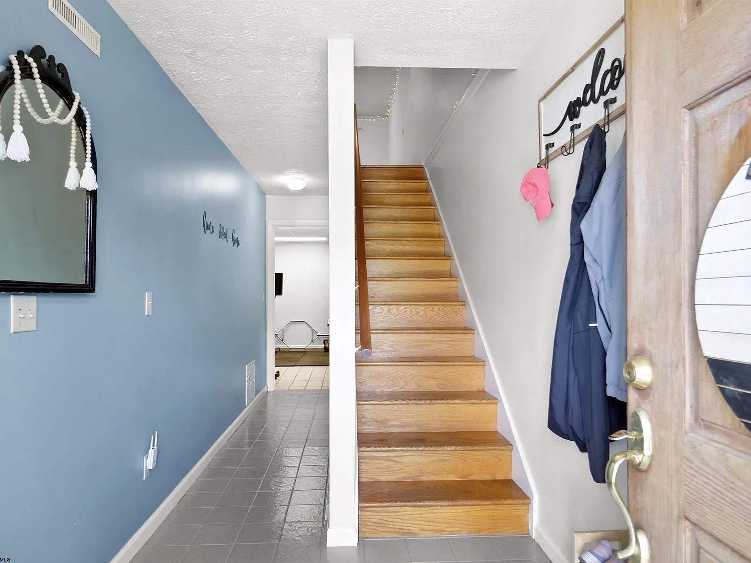 3 bed, 2.5 bath, $1,800 — Photo 4