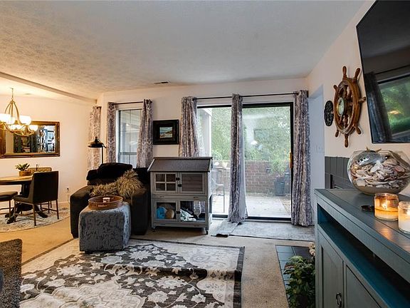 3rd image of 744 Rock Crest Ct APT 101