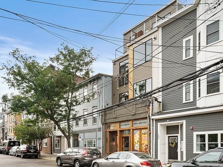 303 Sumner St #3R — Photo 23