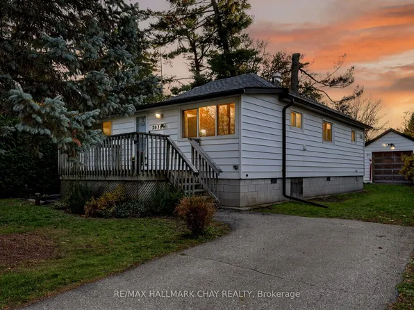 2036 Northern Ave, Innisfil, ON L9S 1Z4