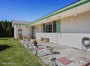 106 Sky Vista Pl, Yakima, WA 98901