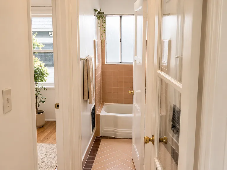 4028 Los Feliz Blvd #3 — Photo 10