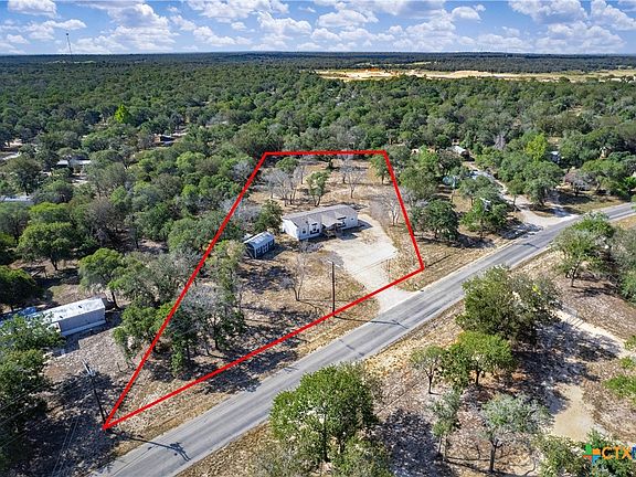 2nd image of 209 Sandy Oaks Dr