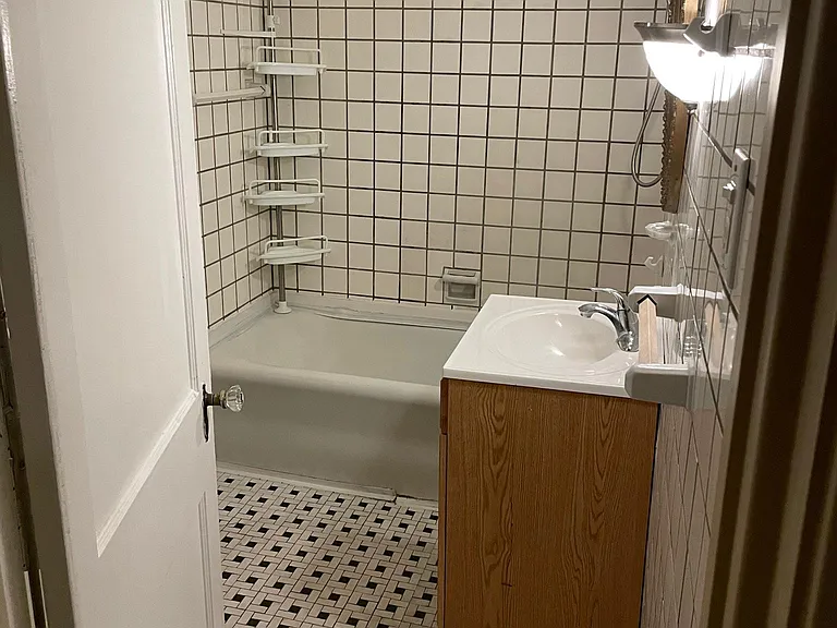 2928 Espy Ave #2 — Photo 7