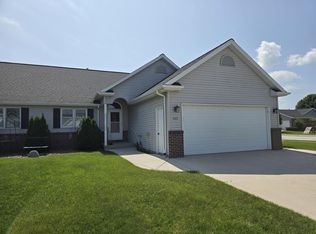 545 Ohio Ave, Oostburg, WI 53070