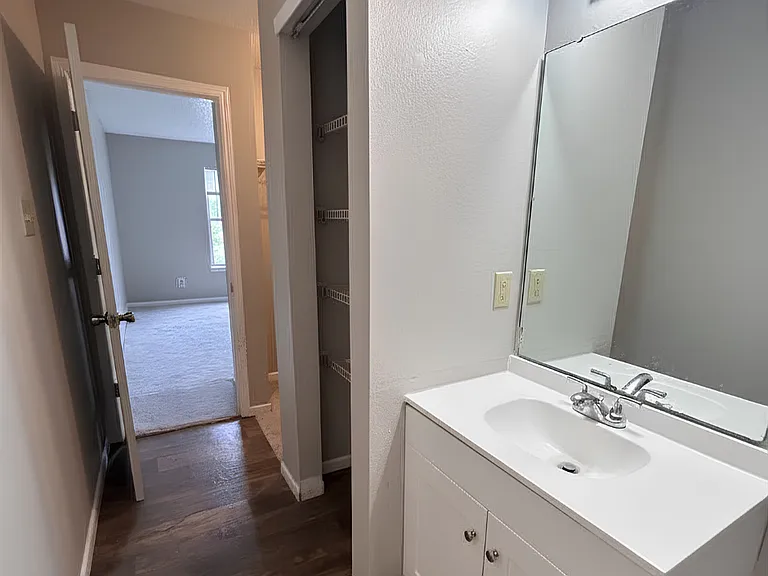 2219 Summer Breeze Way — Photo 11
