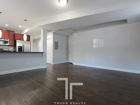 4th image of 7357-67 N Ashland Ave