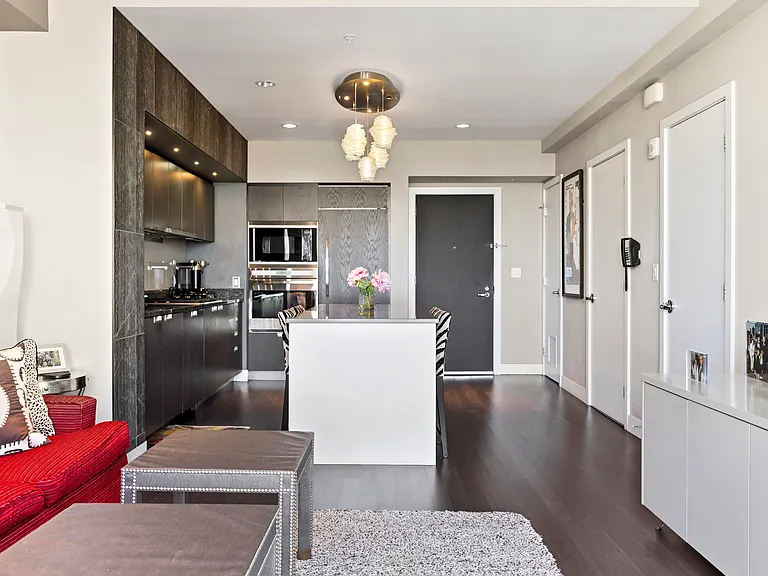 110 Stuart St #27F — Photo 18